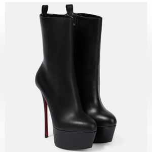 Christian Louboutin Dolly Booty Alta 160